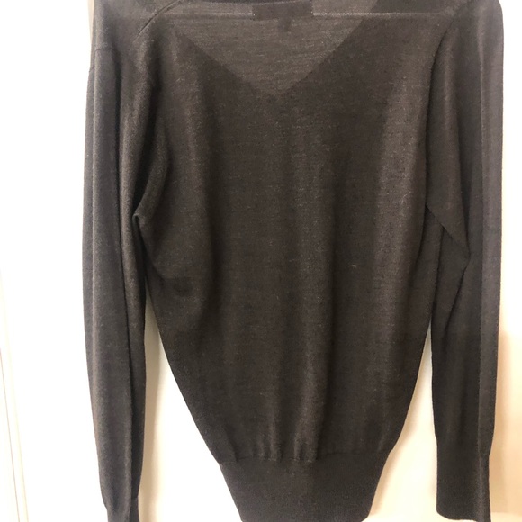 Ellen Tracy V Neck sweater - Picture 3 of 4